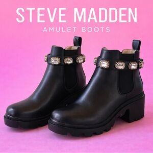 Steve Madden Black Leather Chelsea Boots with Jeweled Strap